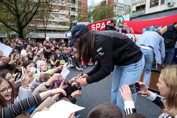 Zagreb: Doček najbolje svjetske slalomašice Zrinke Ljutić u njezinom kvartu Sloboštini
