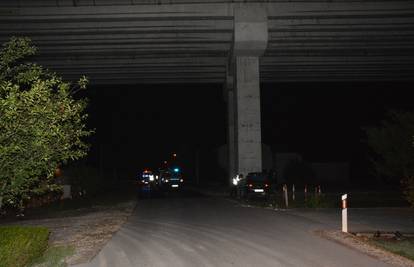 Nesreća: Autom se zabio u stup, vozač poginuo na mjestu