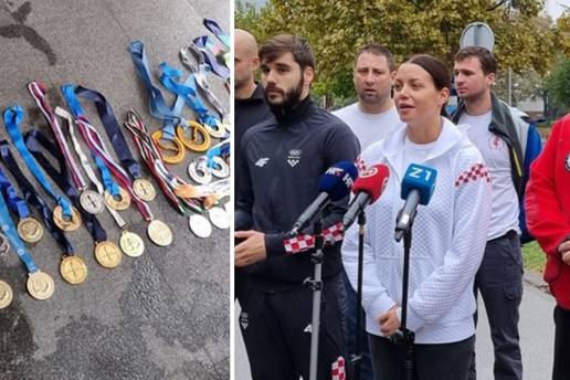 Ronioci poslagali medalje po podu i zatražili ostavke vodstva HRS-a: Ugrožavaju naše živote