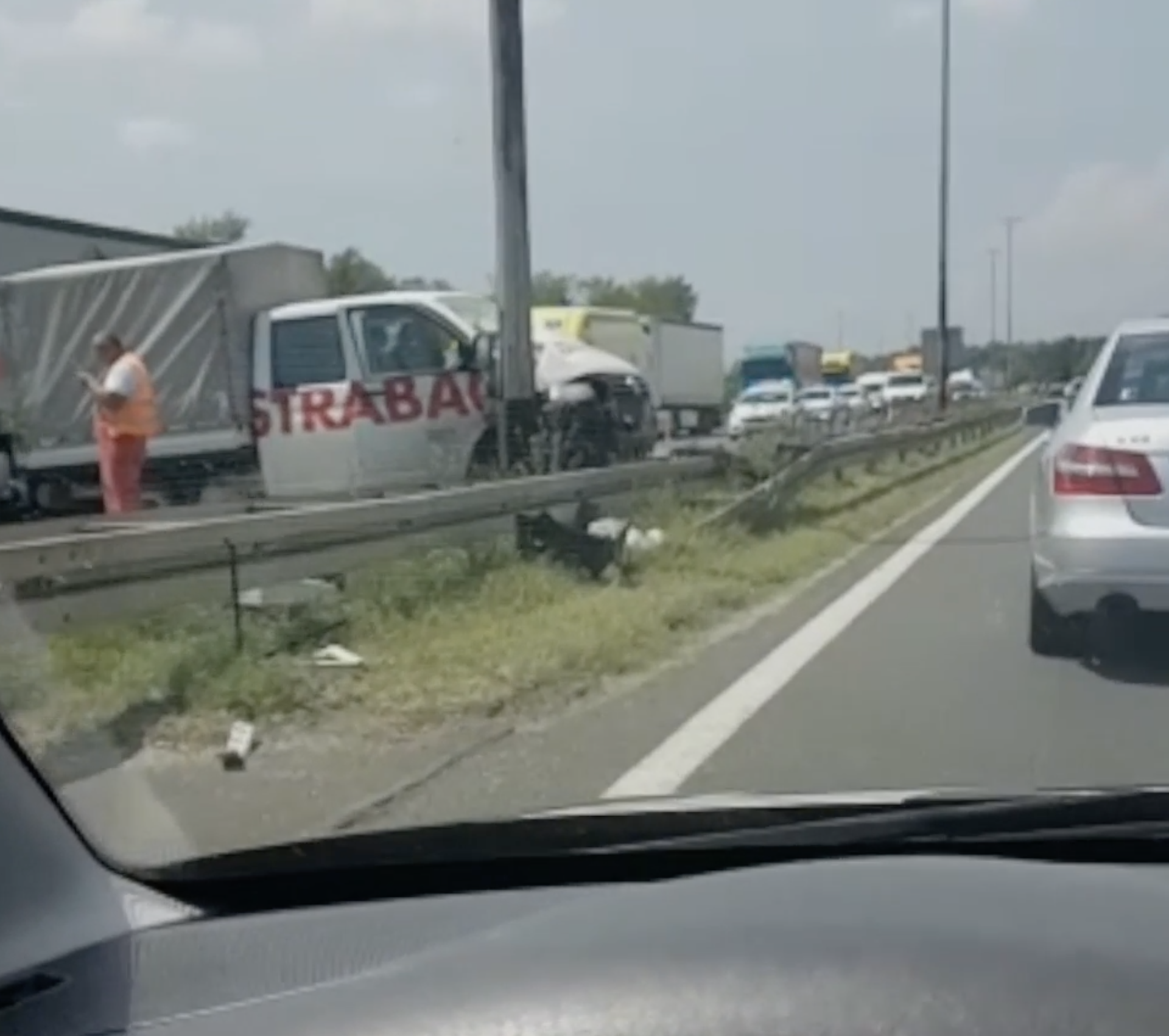 Teška nesreća na zagrebačkoj obilaznici: Zabio se u ogradu...