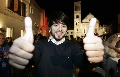 Toše Proeski danas bi slavio 44. rođendan: Fanovi objavili fotku s jednog od njegovih slavlja...