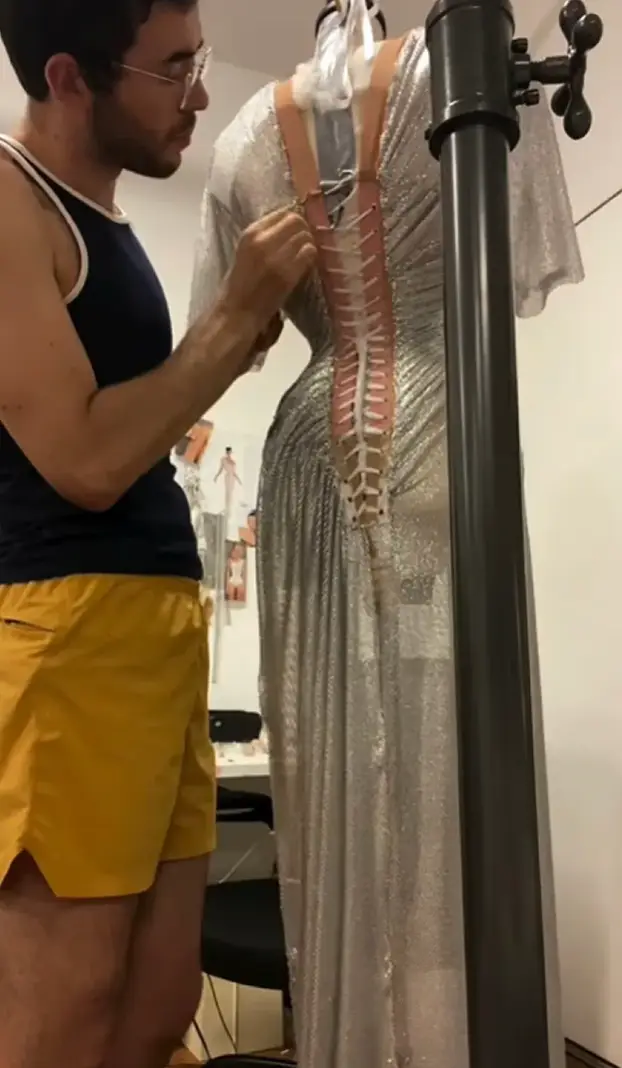 FOTO Više otkrila nego sakrila: Dizajner otkrio tajnu prozirne haljine Sydney Sweeney