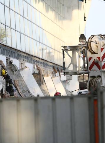 Uru&scaron;ila se nadstre&scaron;nica na kolodvoru u Novom Sadu, najmanje osmero mrtvih 