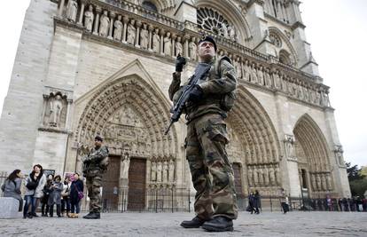 Dvije žene osuđene na pokušaj napada na crkvu Notre Dame