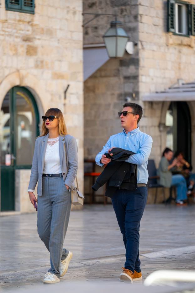 Dubrovnik: Sunčan i topao jesenji dan u gradu