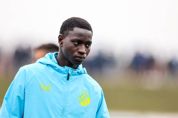 Bjelovar i Dinamo sastali se u osmini finala Hrvatskog nogometnog kupa, zagrijavanje