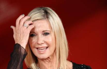 Olivia Newton-John na aukciji prodaje odjeću iz 'Briljantina'