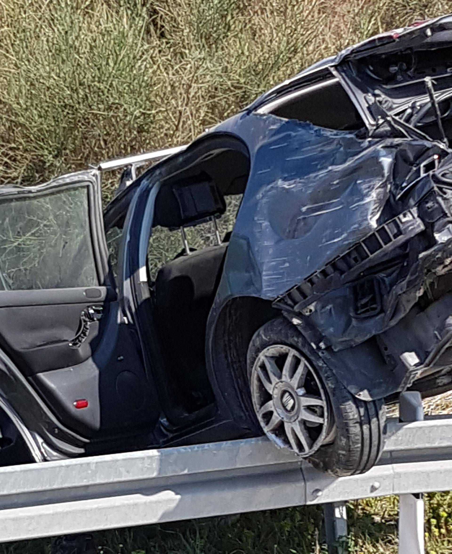 Nesreća u Solinu: Auto nakon sudara preletio zaštitnu ogradu