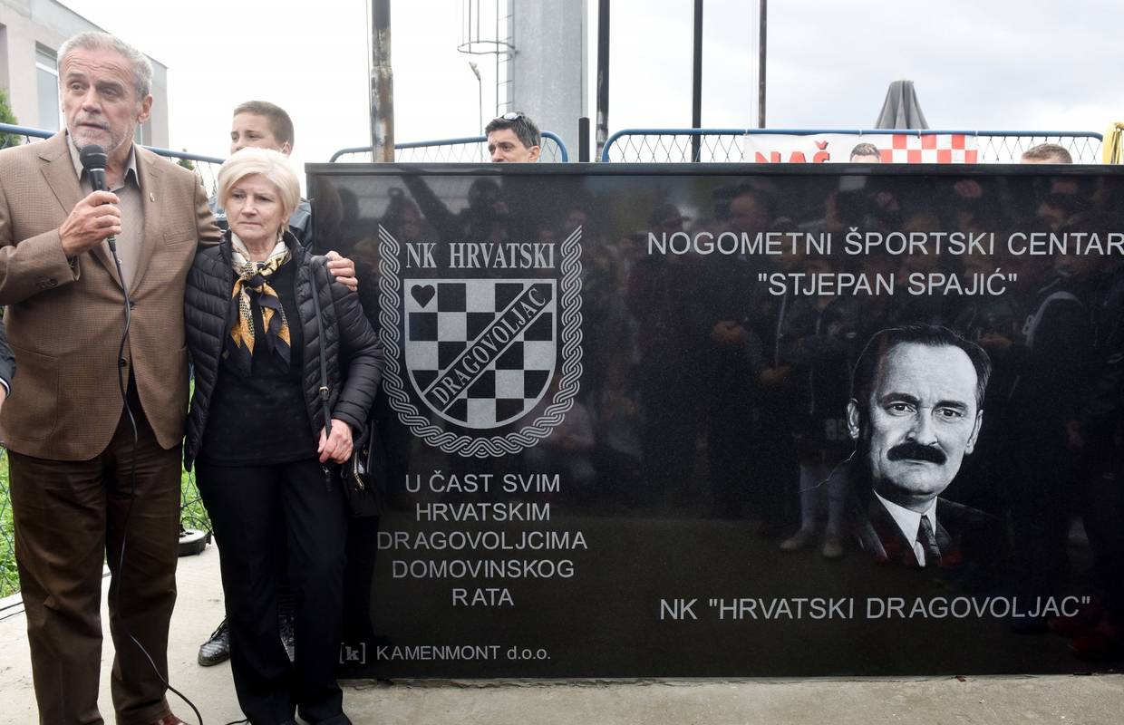Rođi  podignuli spomen ploču: 'On je bio Hrvatski dragovoljac'