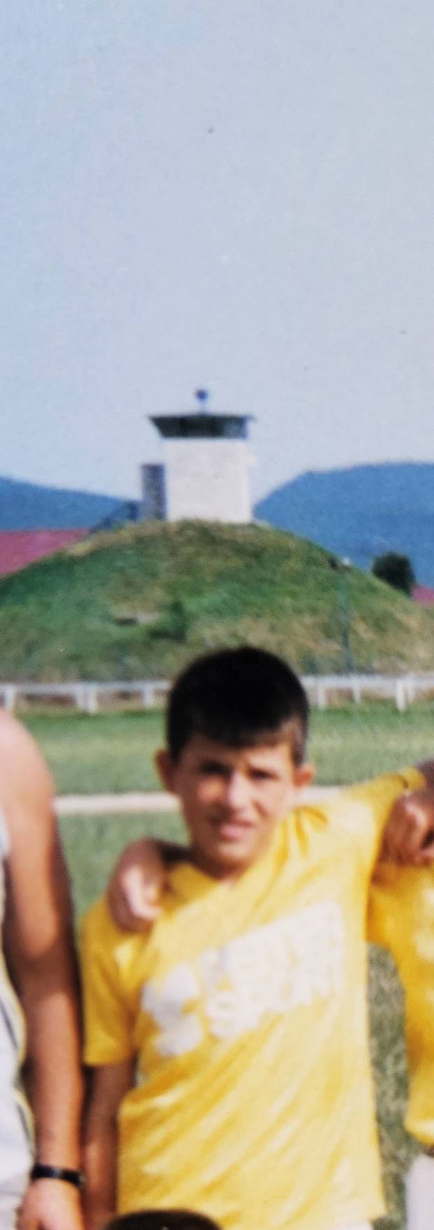 Ovako je Ervin iz Big Brothera izgledao prije 180 kg mišića! Nekad je bio talentirani golman