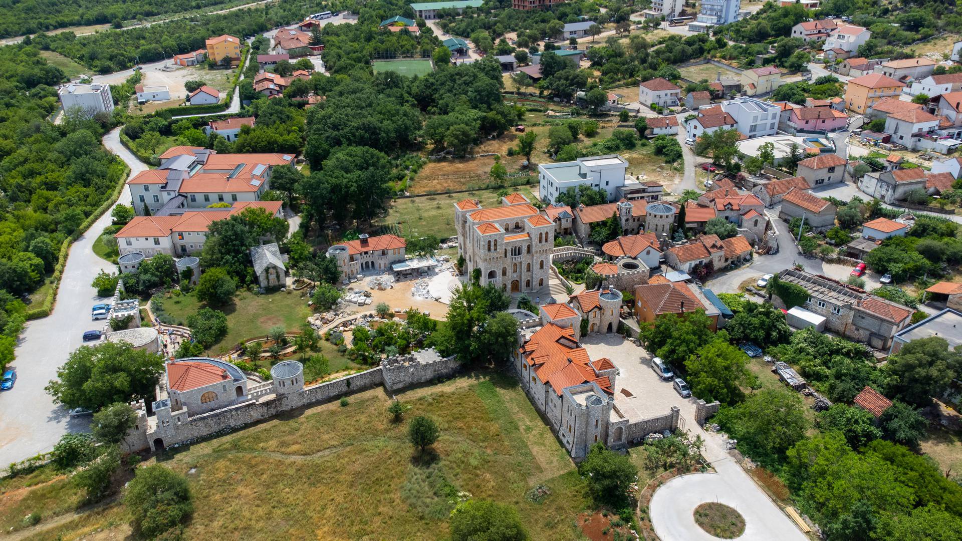 Fotografije iz zraka dvorca u Međugorju