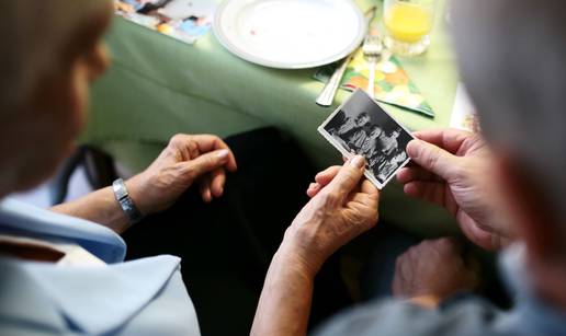 Sud odobrio zadnju želju: Žena (60) smije roditi vlastite unuke