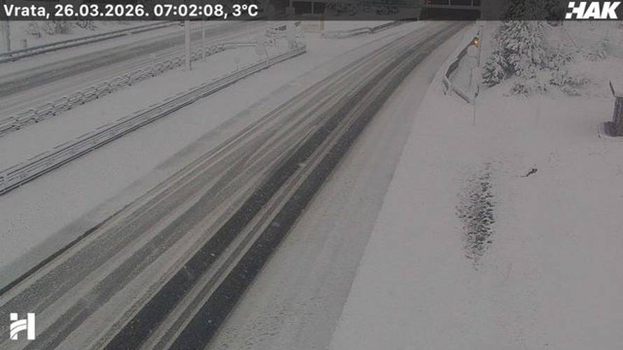 FOTO SNIJEG ZAMEO CESTU Evo kako izgleda A6 Zagreb - Rijeka