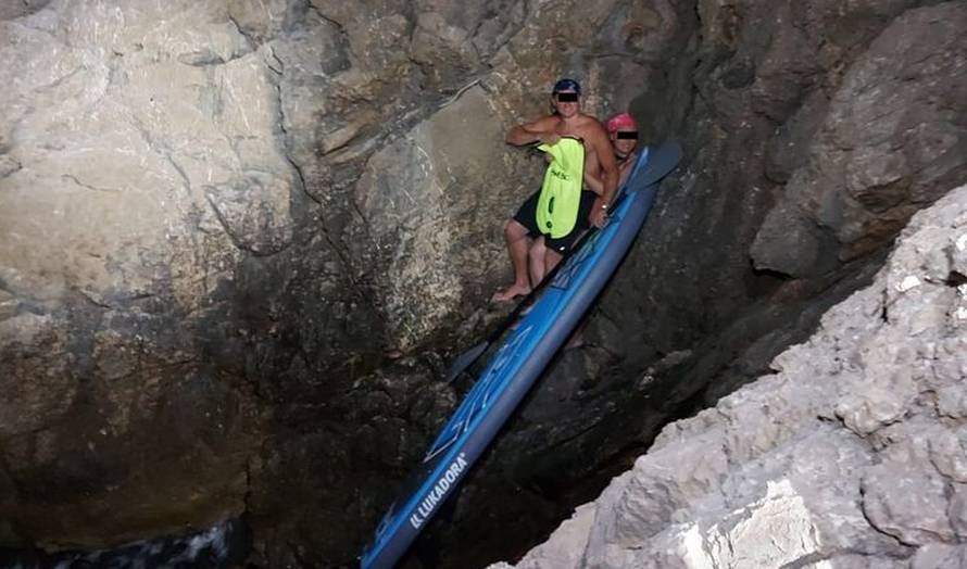 HGSS objavio detalje akcije kod Paga: Spasili su turiste na SUP-u, bura ih je odnijela na stijene