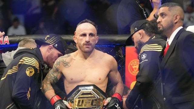 MMA: UFC 273- Volkanovski vs Jung