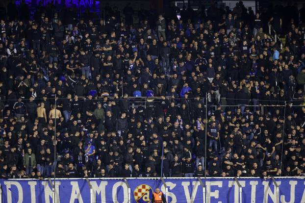 Zagreb: Navijači na utakmici 1. kola Europske lige između Dinama i Fenerbahcea