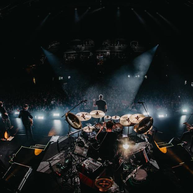 FOTO Drugi Thompsonov nastup u Poreču: Pogledajte kakva je atmosfera na koncertu u Istri