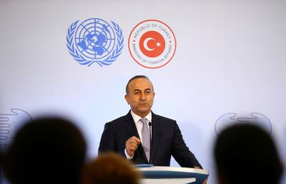 Cavusoglu: Ako  EU ne ukine vize, Turska odustaje od pakta