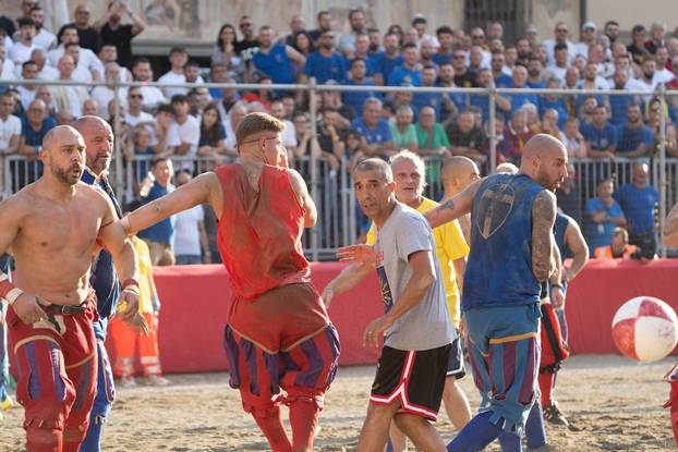 Florence, Final Azzurri Rossi of Calcio Storico Fiorentino In Piazza Santa Croce 8 to 7 for the Rossi
