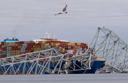 Brod koji se sudario s mostom u Baltimoreu izgubio je pogon: Posadu su spasili s upozorenjem