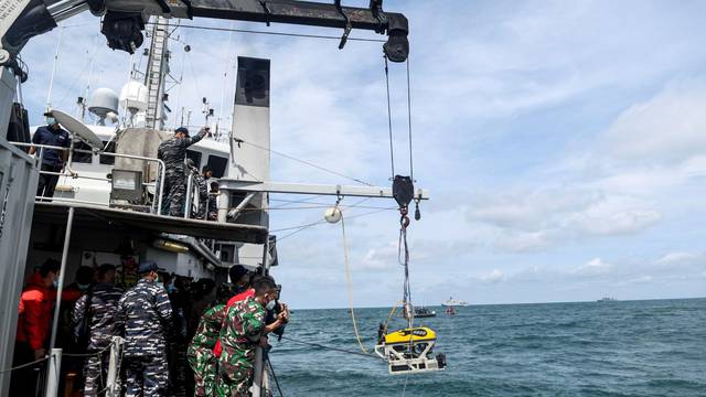 Rescue operation after Sriwijaya Air Flight SJ 182 crashed into sea off Jakarta