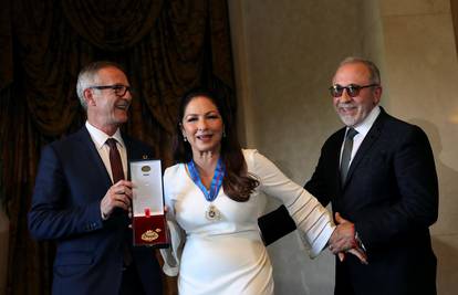 Ponosna Gloria Estefan: Dobila španjolsko odličje za umjetnost