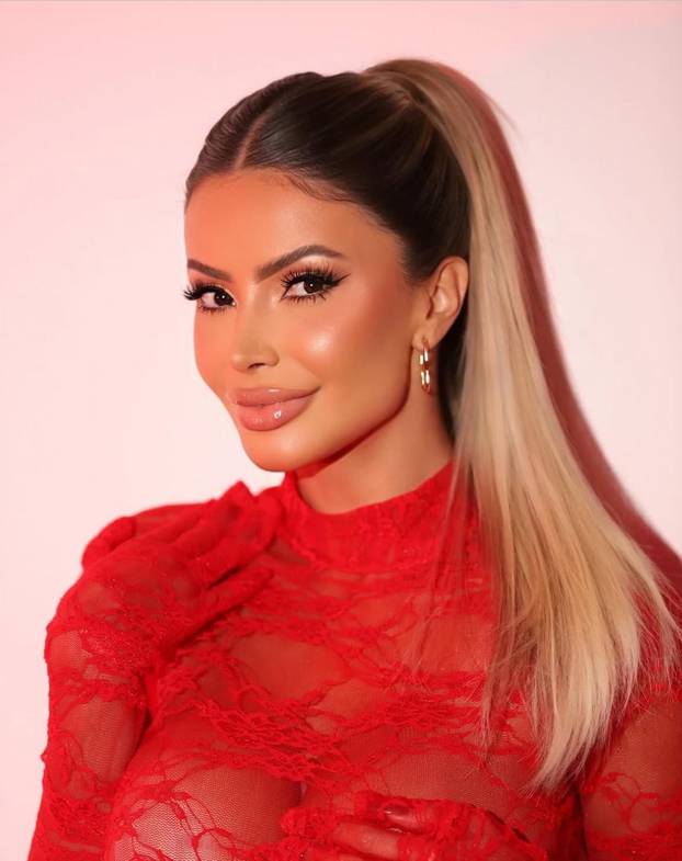 Potrošila milijun eura na izgled! 'Toliko sam lijepa da imam zabranu na dejt aplikacijama'