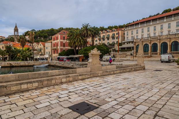 Jesenski ugođaj u gradu Hvaru