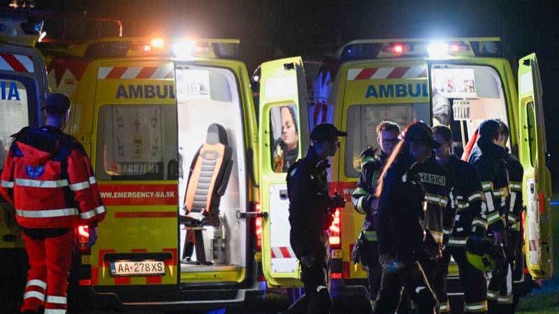 Sudar dva vlaka u Slovačkoj: Deseci putnika su ozlijeđeni, 11 ljudi hitno prevezli u bolnicu