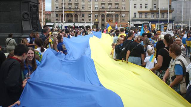 Zagreb: Na Trgu bana Josipa Jelačića održan skup podrške Ukrajini
