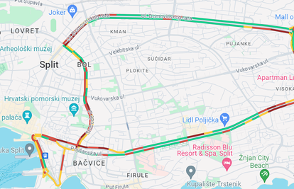Prometni kolaps u Splitu, auti nepomično stoje u koloni. Policija uputila apel vozačima