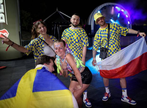 Split: Okupljanje prije početka druge večeri Ultra Europe Festivala
