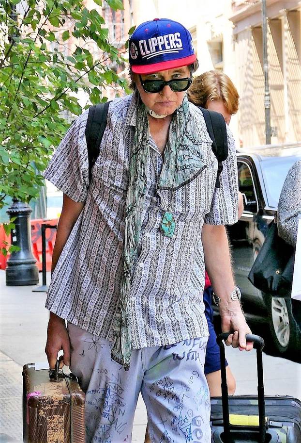 EXCLUSIVE: **WEB EMBARGO UNTIL 2PM EDT, JULY 21, 2019** Val Kilmer spotted in New York