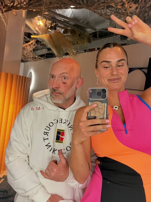 FOTO Najzgodnija tenisačica istaknula obline u uskoj majici