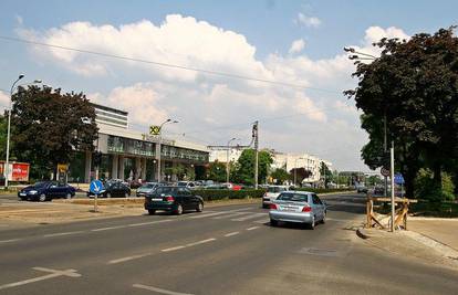 Zagreb: Pijani mladić sa 100km/h pregazio pješaka 