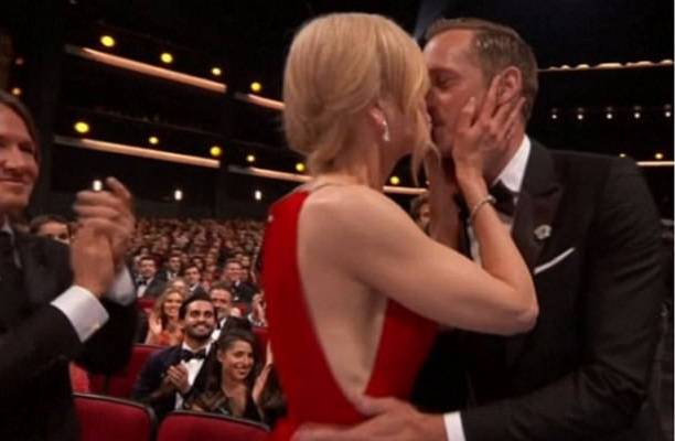 Nicole Kidman poljubila seksi kolegu pred suprugom Keithom