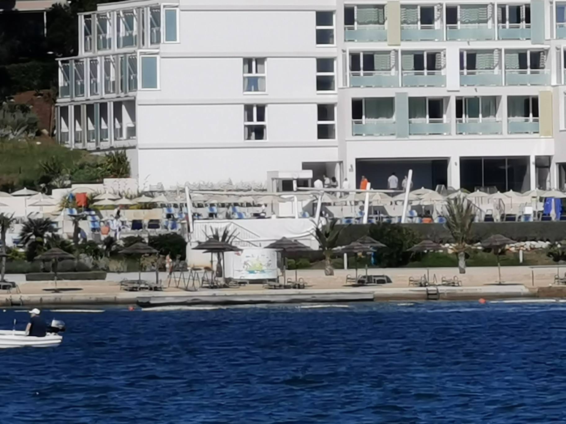 Gorjelo u hotelu na otoku Sv. Nikola: Turiste nisu evakuirali