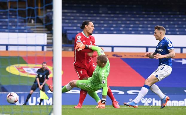 Premier League - Everton v Liverpool