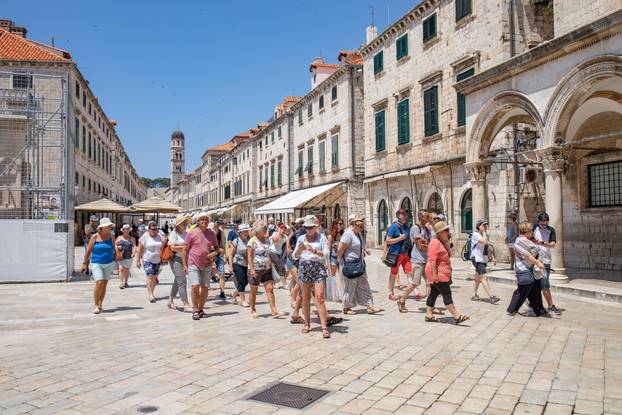 U Dubrovniku sve više turista unatoč panedmiji koronavirusa
