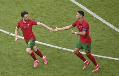 Javio se i shrvani Ronaldo: 'To je nezamislivo, tek si se oženio'