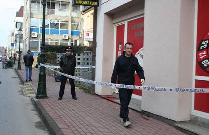 Bjelovar: Sa pištoljem opljačkao automat klub