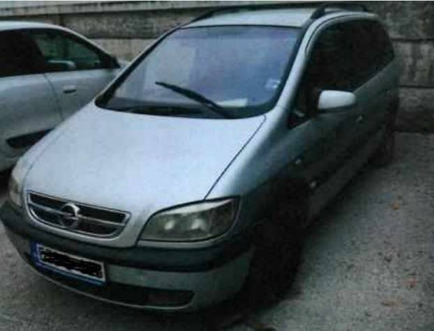 FOTO Država prodaje vozila! Pogledajte što se sve nudi...