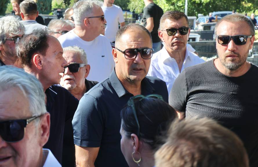 Zmijavci: Posljednji ispraćaj Ivana Gudelja