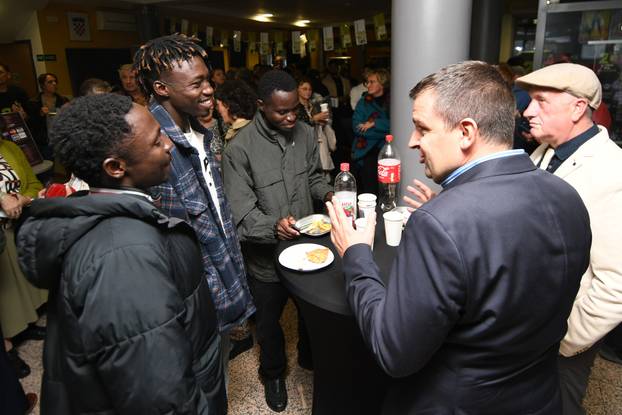 Bjelovar: Rasplesani strani radnici napravili nezaboravan tulum na DOKUartu