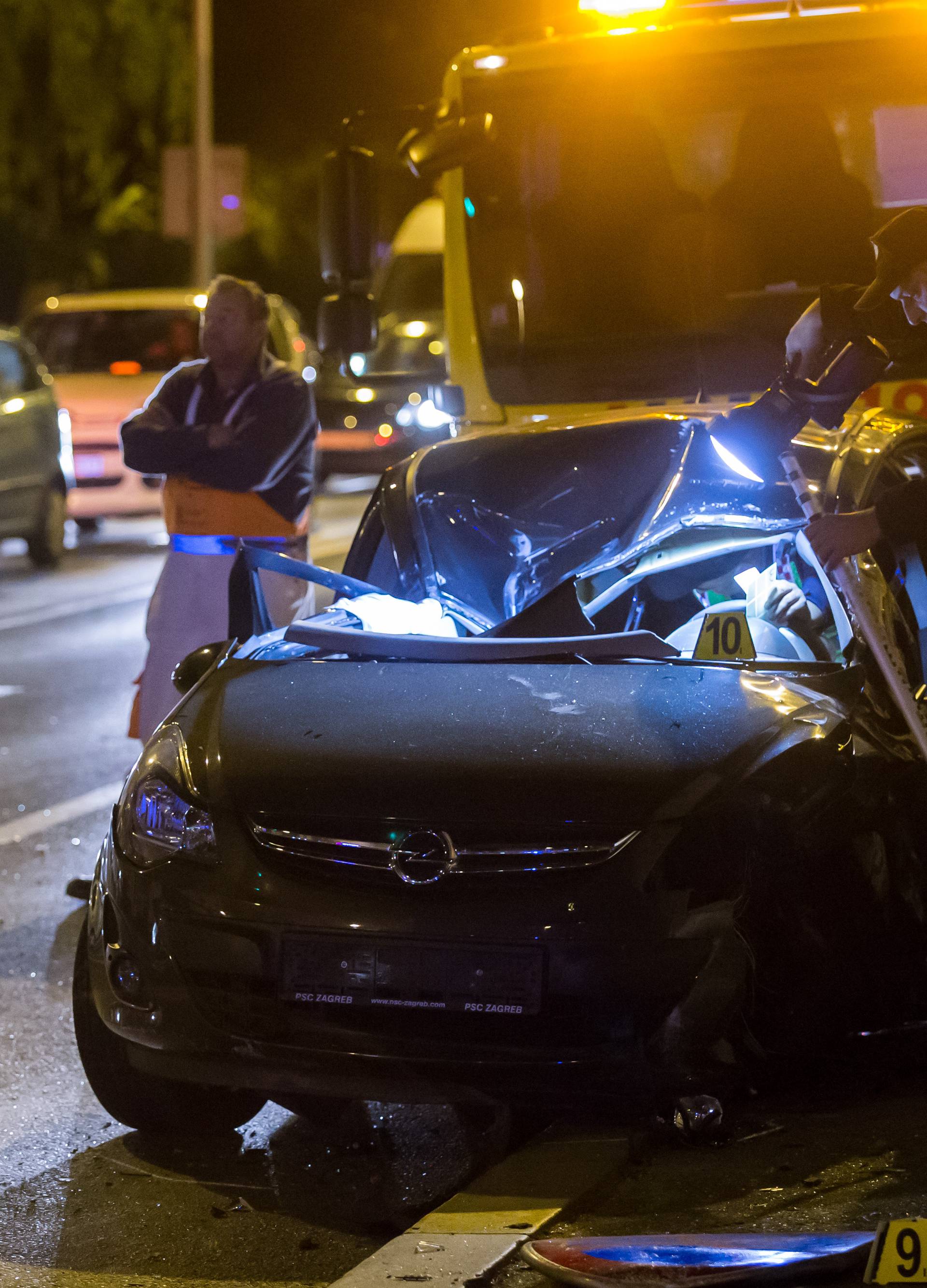 U sudaru dva automobila na Črnomercu ima teže ozlijeđenih