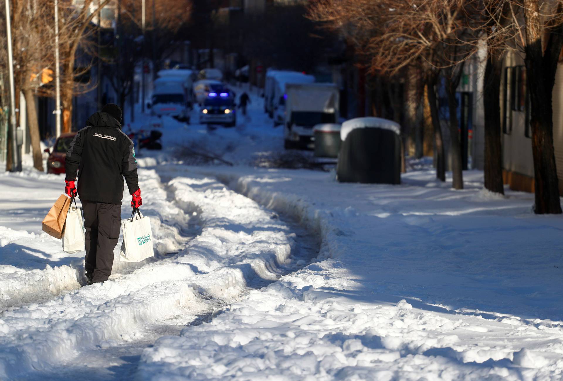 Heavy snowfall in Madrid