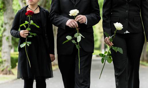 Stvari koje ne bi smjeli raditi na sprovodu. Ne govorite: 'Znam kako se osjećaš', jer ne znate