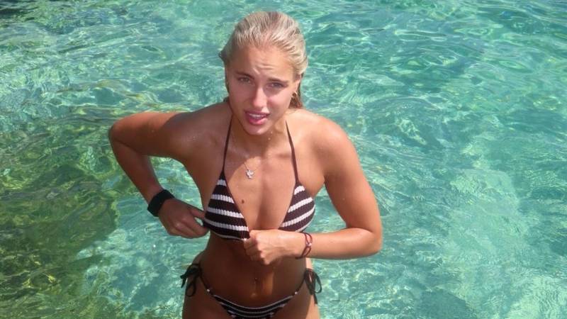 FOTO Potpisala za Hajduk pa skočila do plaže! Ana Maria Marković uživa na Jadranu