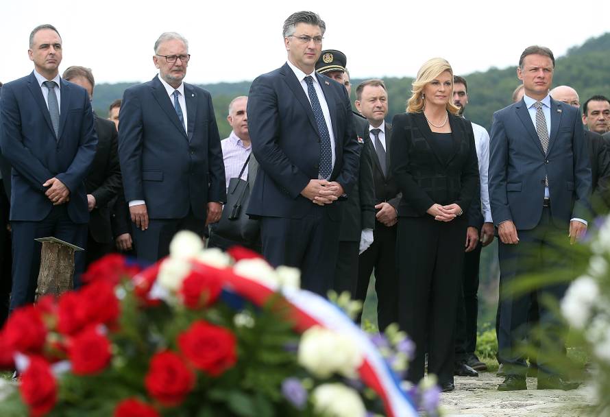 Zagreb: DrÅ¾avni vrh poklonio se na Oltaru domovine povodom Dana drÅ¾avnosti