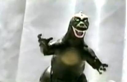 Godzilla mu dala krila: Zlatni retriver pobjegao od igračke